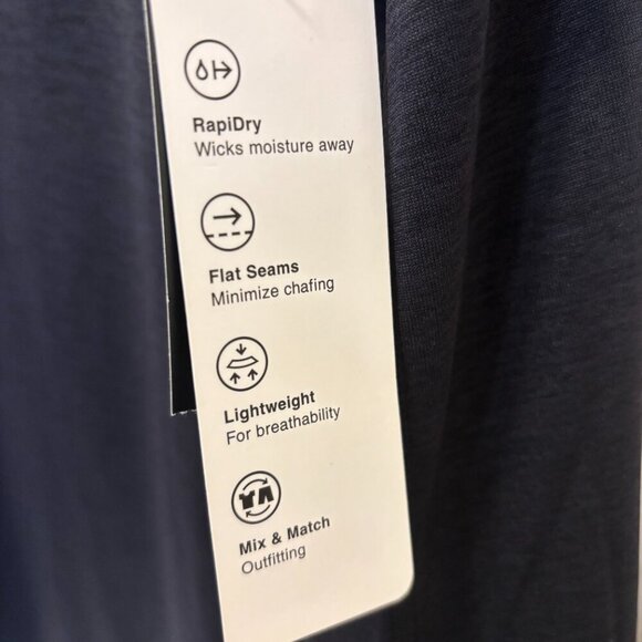 Ideology V-Neck Performance T-Shirt - Plus size 2X - Black - Picture 4 of 4